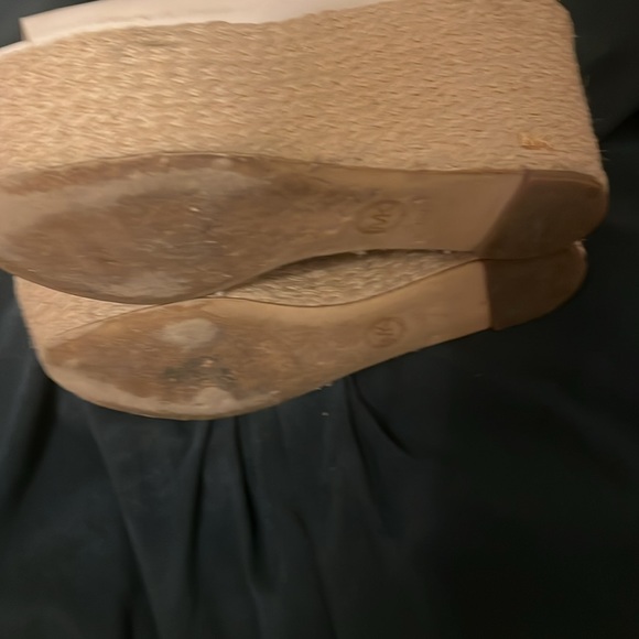 Michael Kors white wedge sandals size 10 - Picture 4 of 4